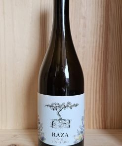 Alternative view of Raza Single Vineyard Azal, Vinho Verde DOC